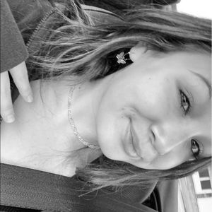 Meet your Posher, Laney